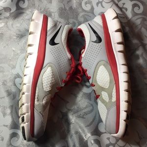 WOMENS NIKE SHOES